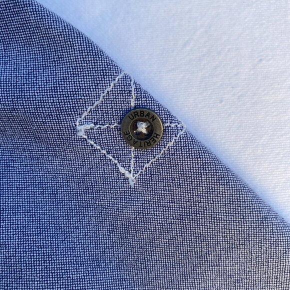 Urban Heritage Men’s Medium Long Sleeve Shirt - Picture 4 of 9